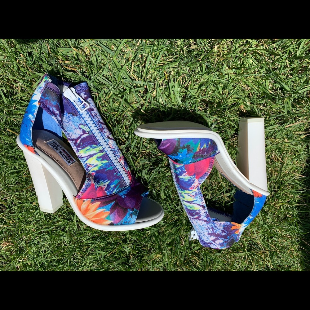 NWOT Steve Madden/Iggy Azalea Womens Scuba Dress Sandal